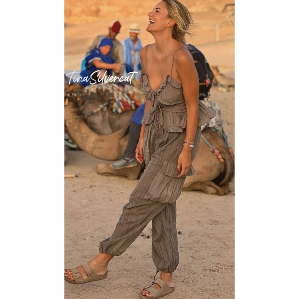 Zara Two Piece Set Ruffle Peplum‎ Cami Top Cargo Pants Taupe Brown XS - Picture 3 of 11